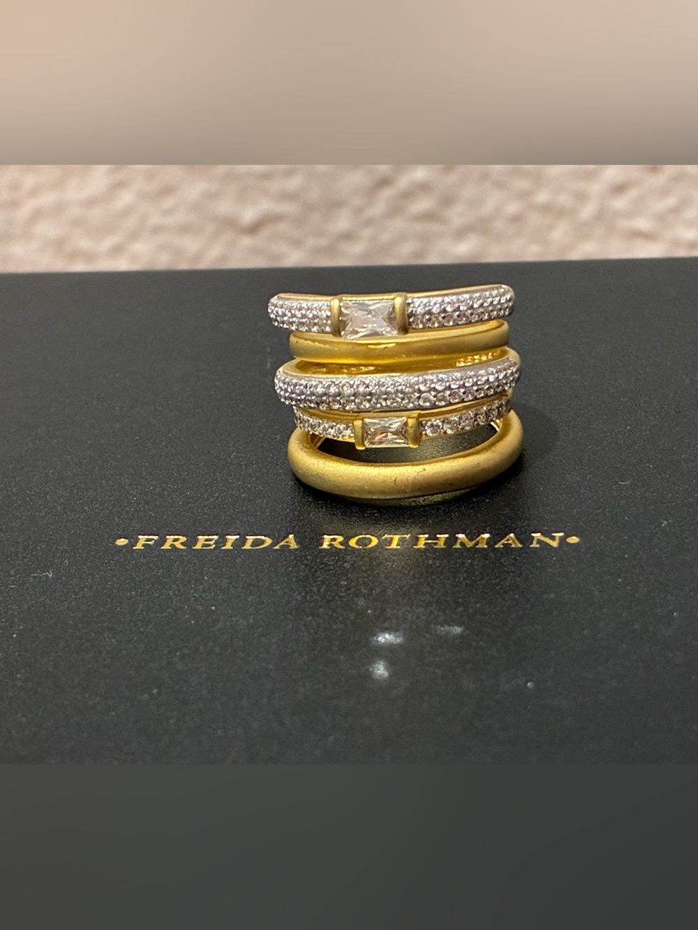 Freida Rothman gold statement ring Sz 5
925 Sterling Silver - Picture 5 of 9